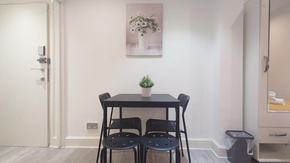 Comfort Camden Studio Apartments Лондон Стая снимка