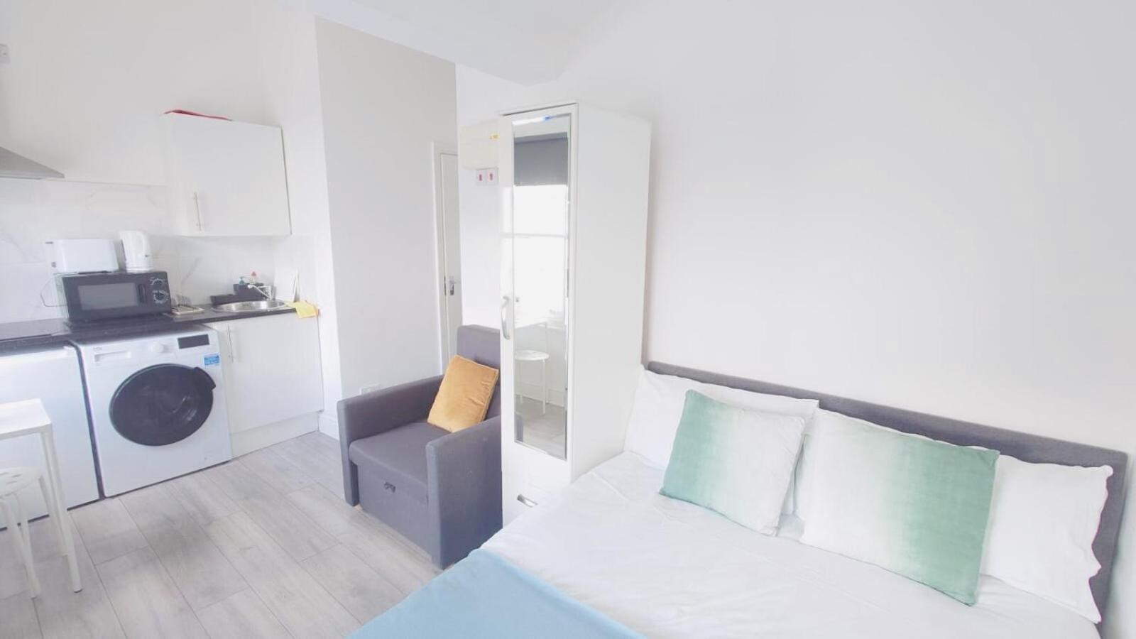 Comfort Camden Studio Apartments Лондон Екстериор снимка