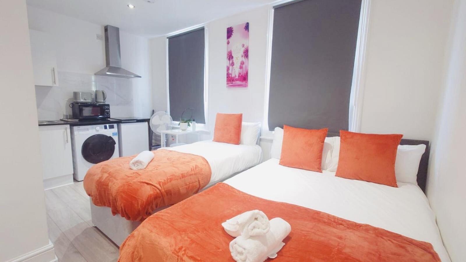 Comfort Camden Studio Apartments Лондон Екстериор снимка